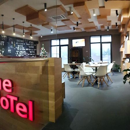 Wine Hotel Кишинев Екстериор снимка