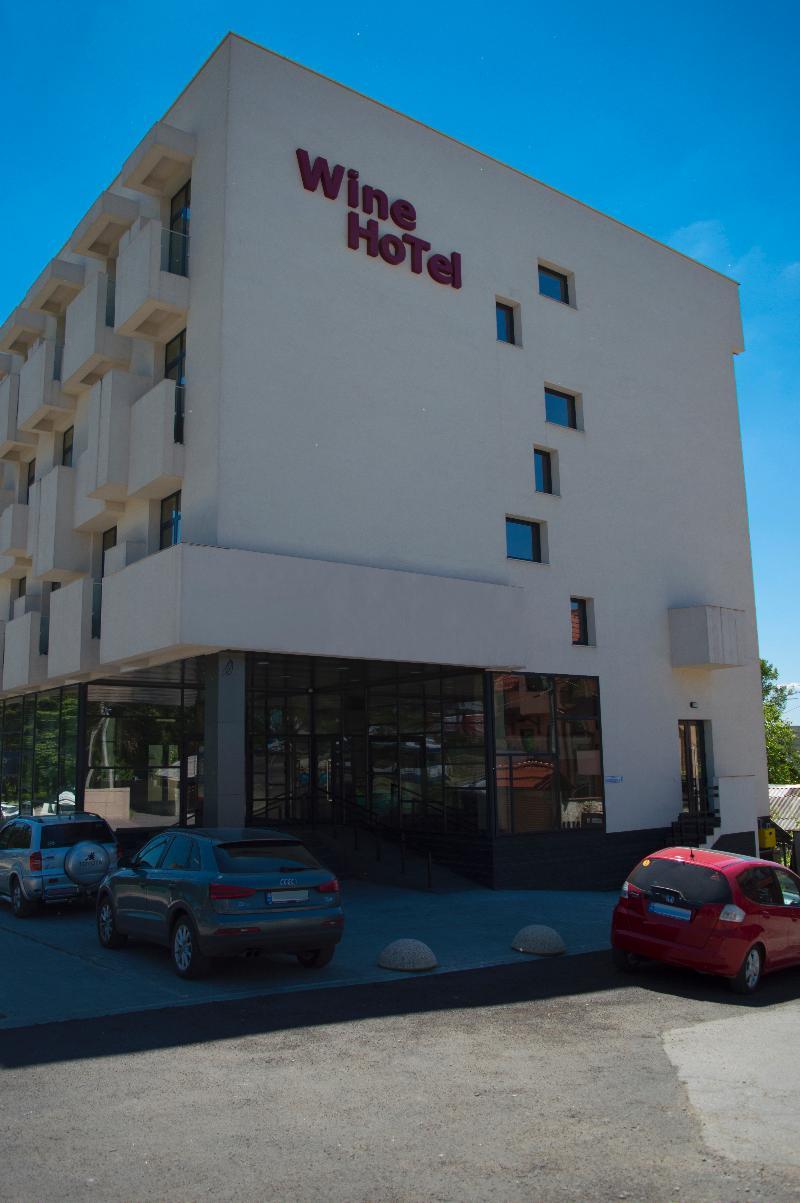 Wine Hotel Кишинев Екстериор снимка