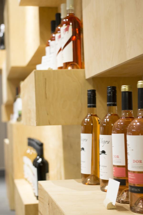 Wine Hotel Кишинев Екстериор снимка