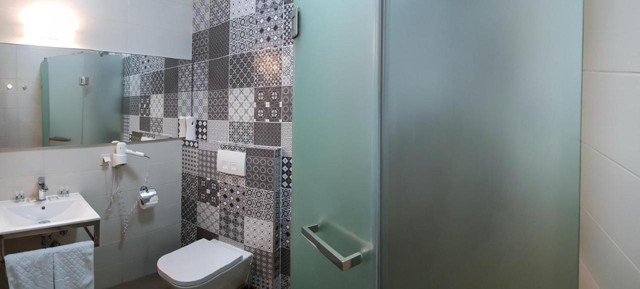 Wine Hotel Кишинев Екстериор снимка