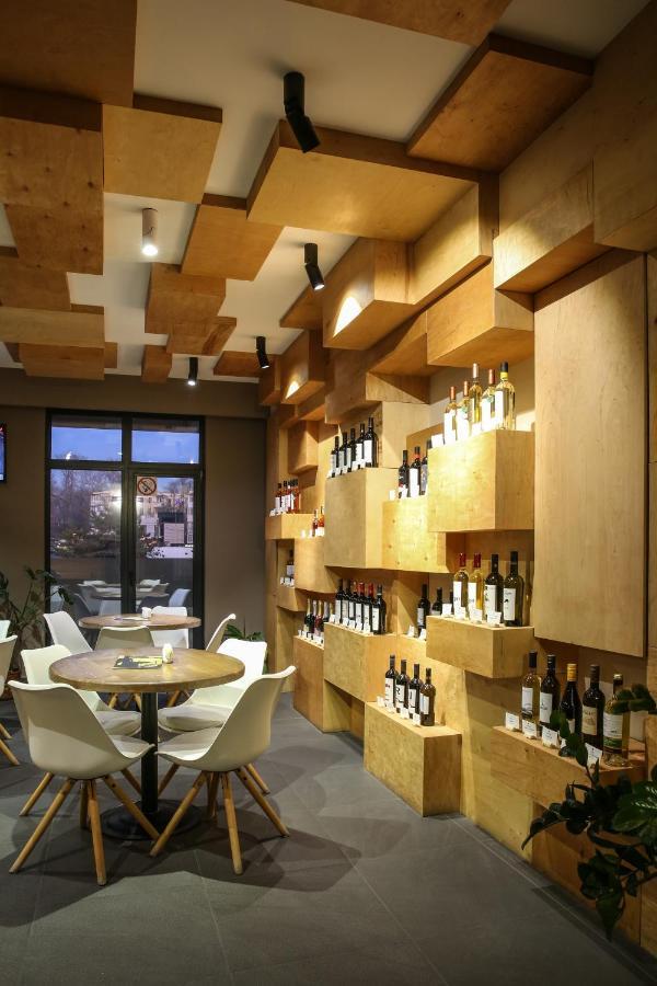 Wine Hotel Кишинев Екстериор снимка