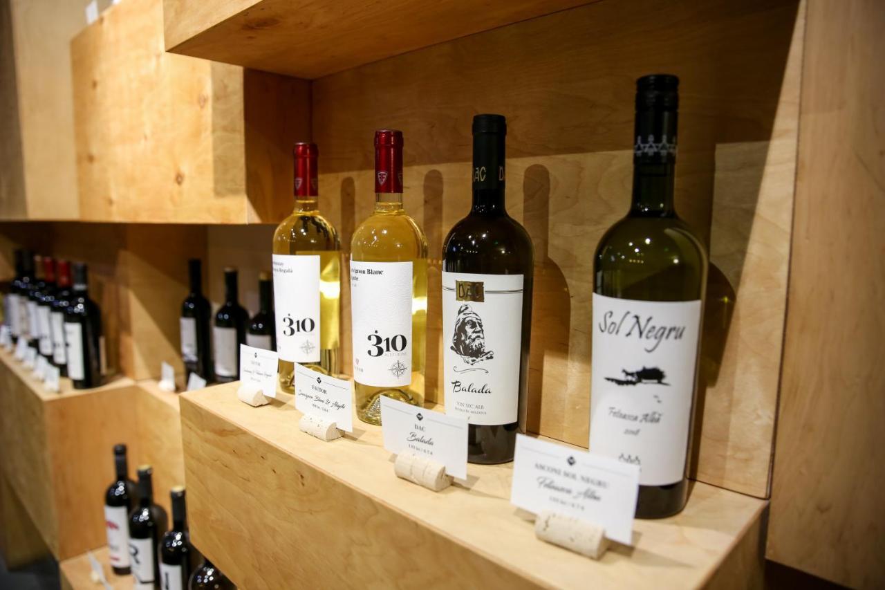 Wine Hotel Кишинев Екстериор снимка