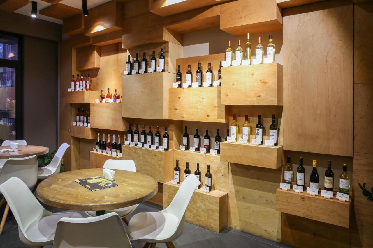 Wine Hotel Кишинев Екстериор снимка
